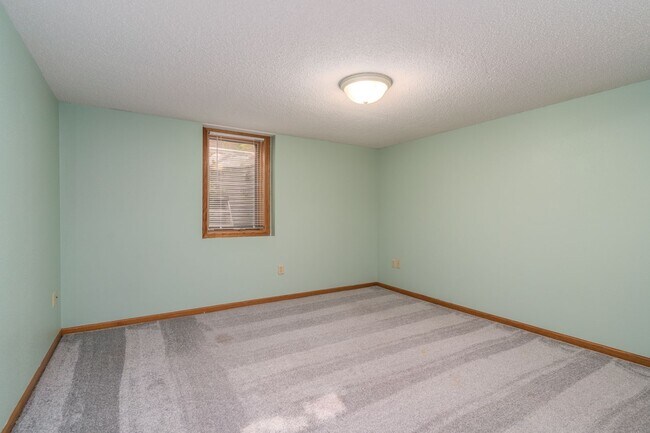 Building Photo - Beautiful Single Family Home