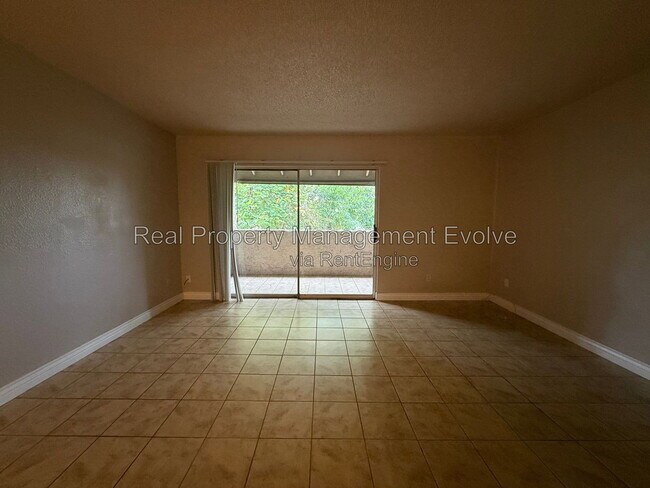 Building Photo - 4554 E Paradise Village Pkwy N