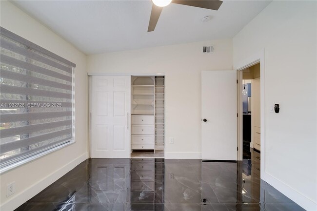 Building Photo - 14805 SW 74th Ln