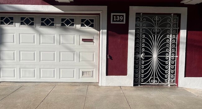 Building Photo - 139 Ripley St