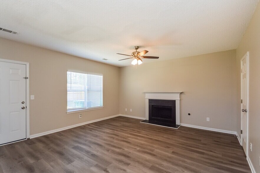 Building Photo - 2287 Rambling Way