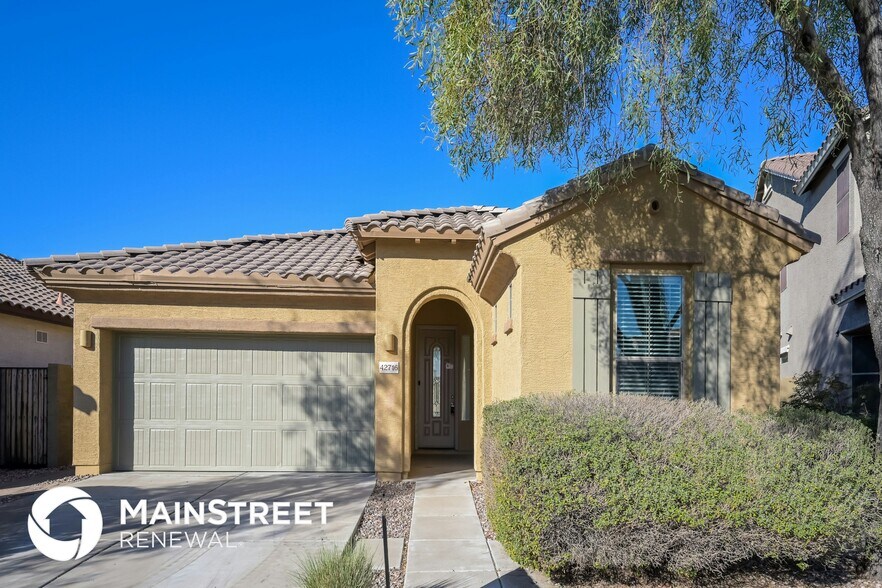 Primary Photo - 42716 N 44th Dr