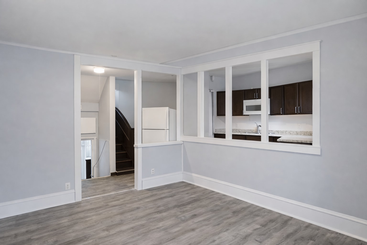 Building Photo - 1212 Como Ave SE