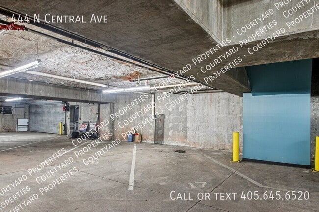 Building Photo - 444 N Central Ave
