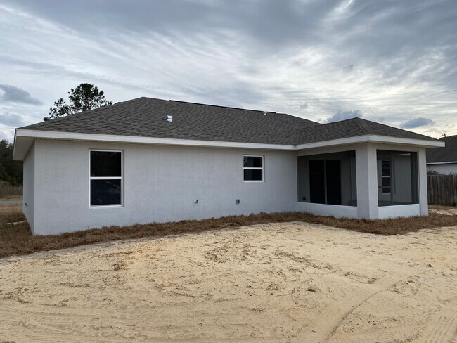 Building Photo - Desirable SW Ocala Neighborhood 3/2/2 *WON...