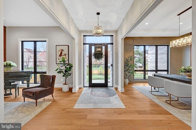 Building Photo - 1100 Balls Hill Rd