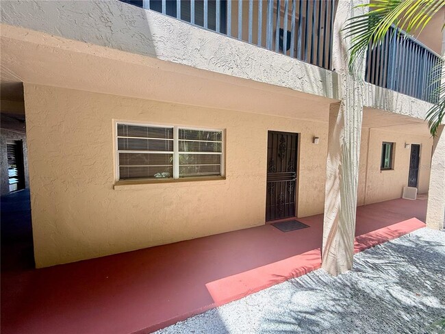 Building Photo - 3700 S Osprey Ave