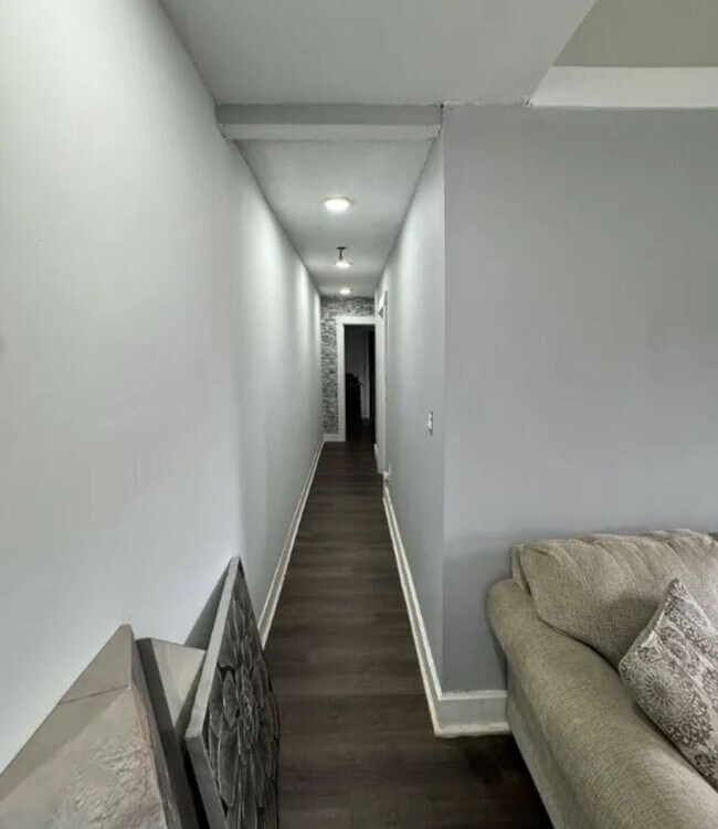 Building Photo - Osmond Duplex