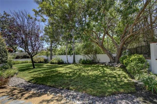 Building Photo - 1302 Cadena