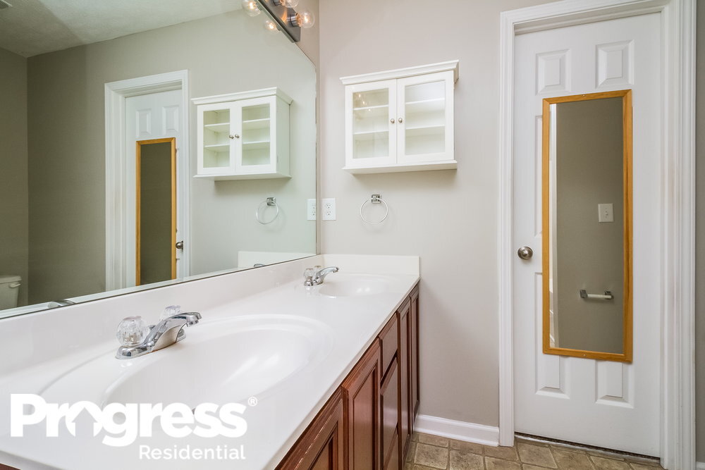 Building Photo - 3003 Deer Trail Dr