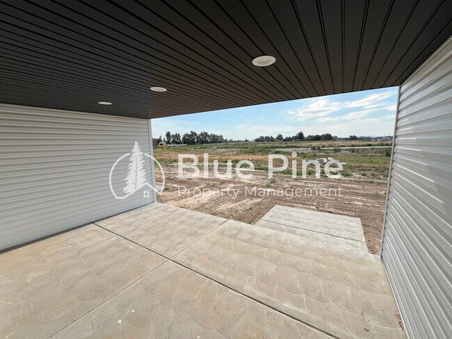 Building Photo - 6326 Ender Ln