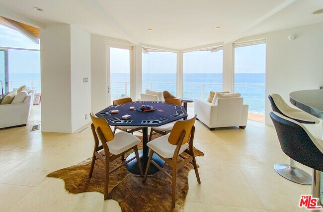 Building Photo - 27112 Malibu Cove Colony Dr