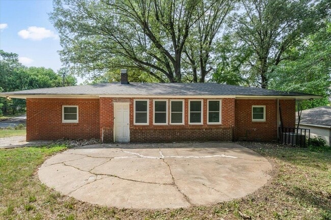 Building Photo - 3360 Berea Rd