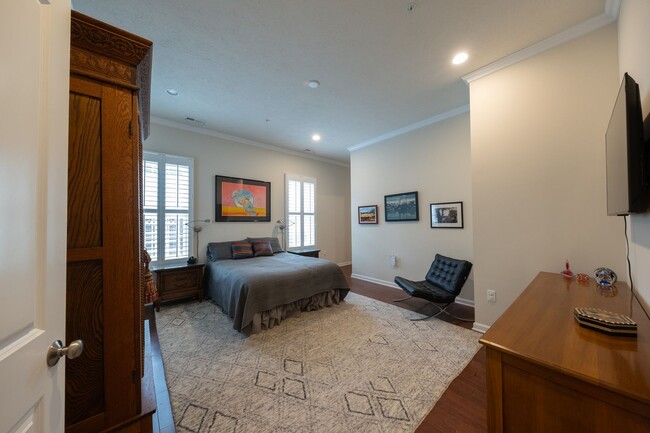 Building Photo - US OPEN Rental: Modernistic townhome close...