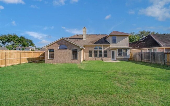 Building Photo - 2210 Waters Edge Ln
