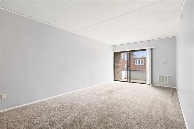 Building Photo - 5841 Morrowfield Ave