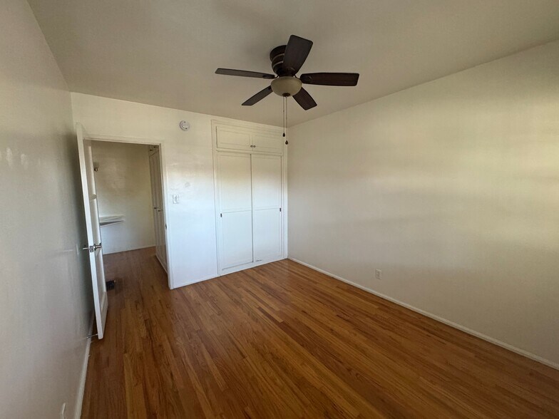 Building Photo - 11637 Magnolia Blvd