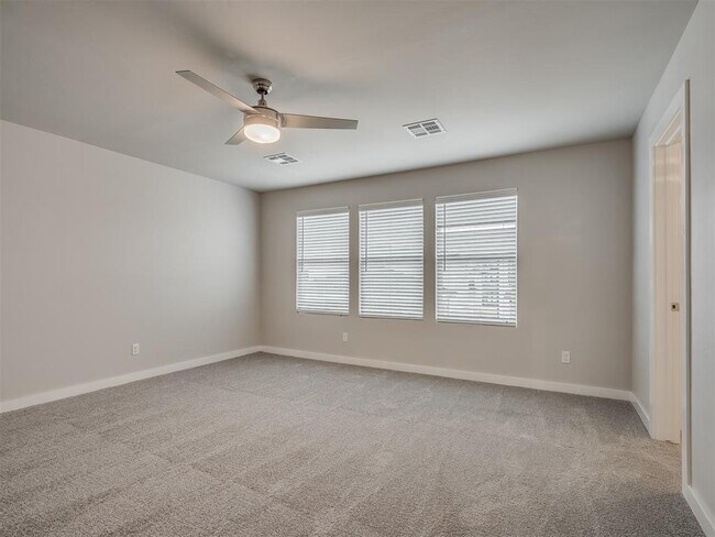 Building Photo - 520 NW 176th Terrace