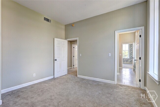 Building Photo - 123 S Broad St