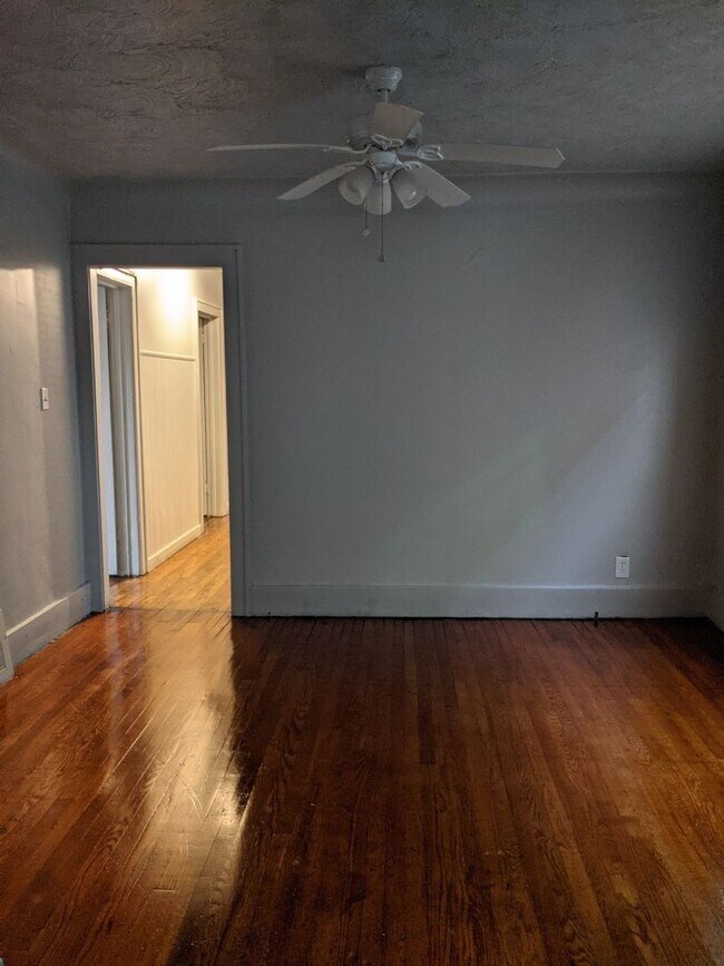 Building Photo - 2195 Springle St