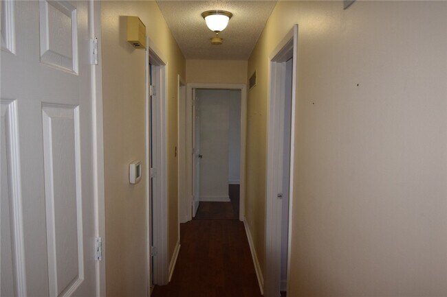 Building Photo - 3626 Blecha Rd