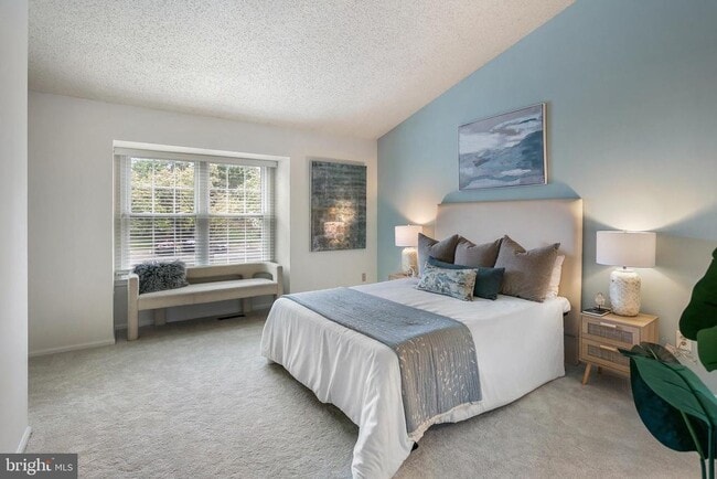 Building Photo - 6542 Cypress Point Rd