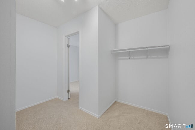 Building Photo - 55 Leafwood Ln