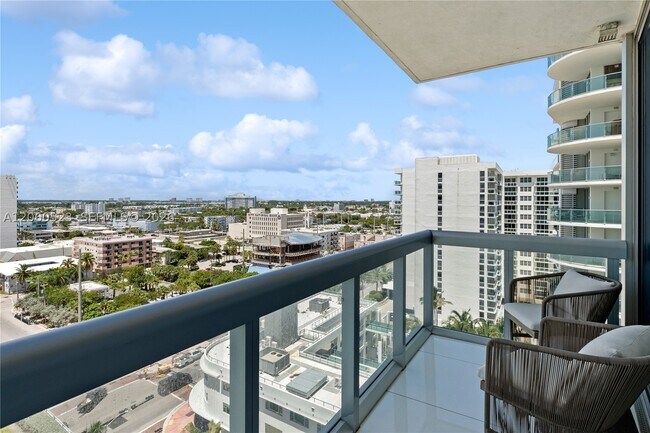 Building Photo - 6899 Collins Ave