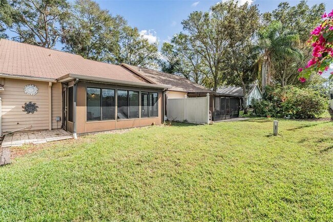 Building Photo - 2582 Bentley Dr