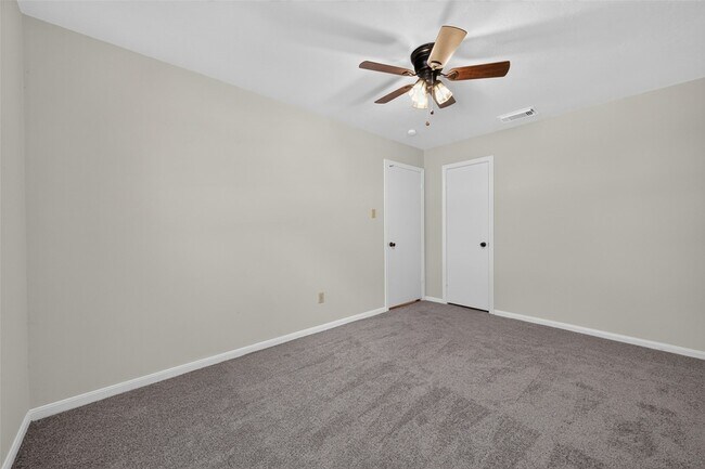 Building Photo - 25515 Stone Mill Ln
