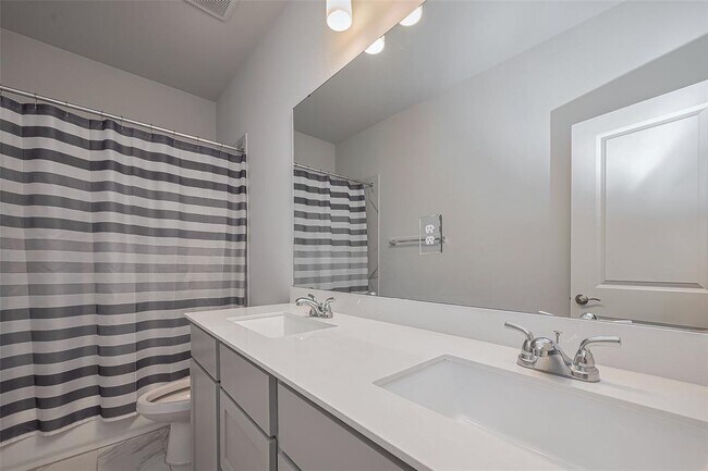 Building Photo - 11430 Bush Clover Dr