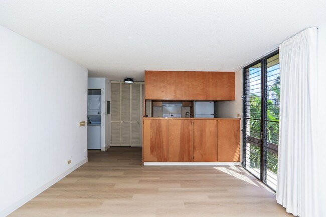 Building Photo - Piikoi Atrium - studio,1 bath with 1 covered parking stall