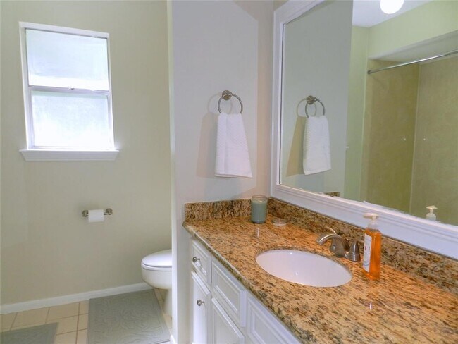 Building Photo - 9403 Oxted Ln