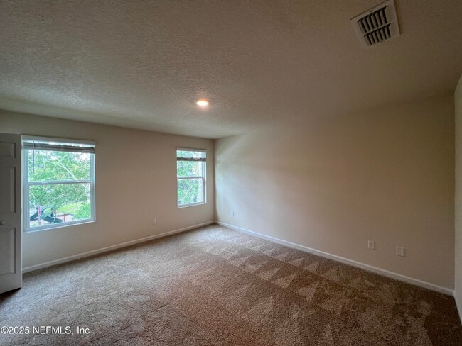 Building Photo - 813 Observatory Pkwy
