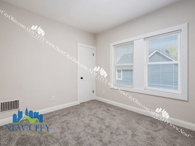 Building Photo - 154-156 N Central Avenue, Columbus, OH 43222