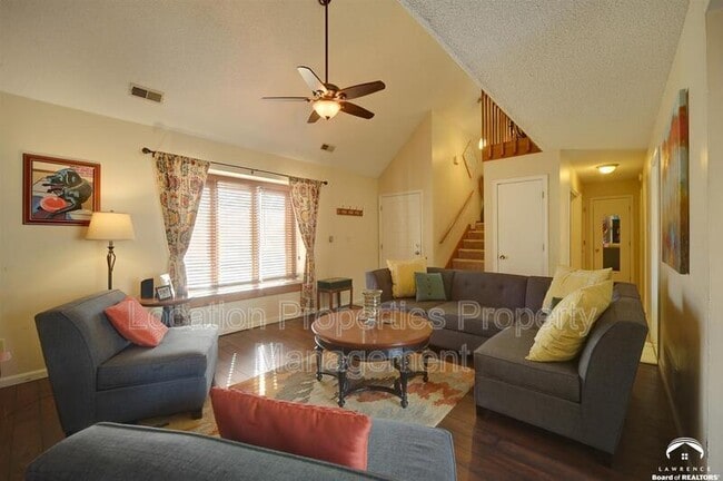 Building Photo - 3800 Stockade Ct