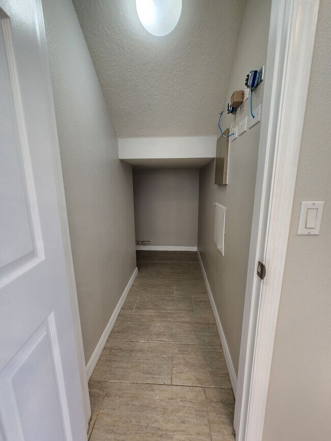 Building Photo - Beautiful LAKE NONA 3 Bedroom, 3 Bathroom ...