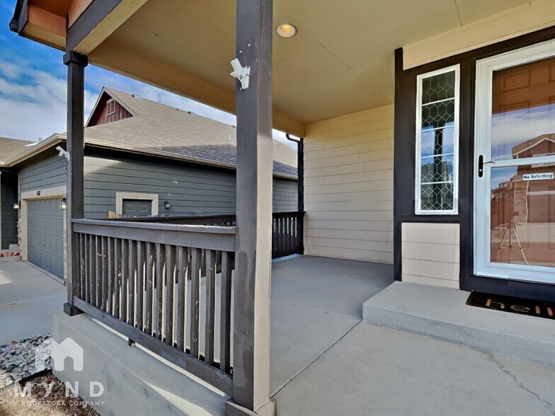 Building Photo - 6365 San Mateo Dr