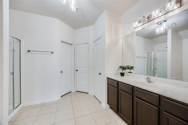 Building Photo - 19600 Woodrow Wilson St