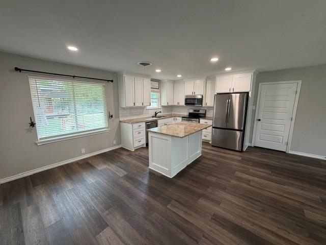 Building Photo - 1311 Manor Dr