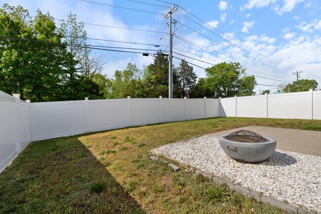 Building Photo - 200 Waterwheel Cir