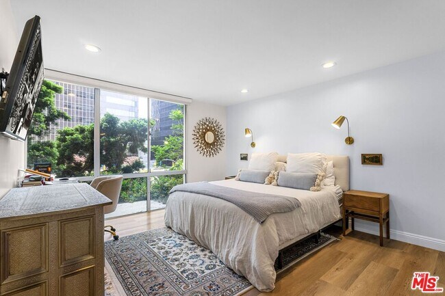 Building Photo - 2160 Century Park E