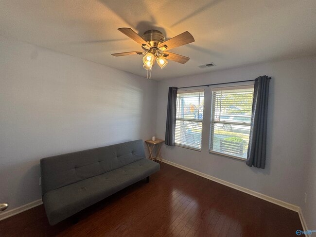 Building Photo - 709 Oak Cove Ln NW