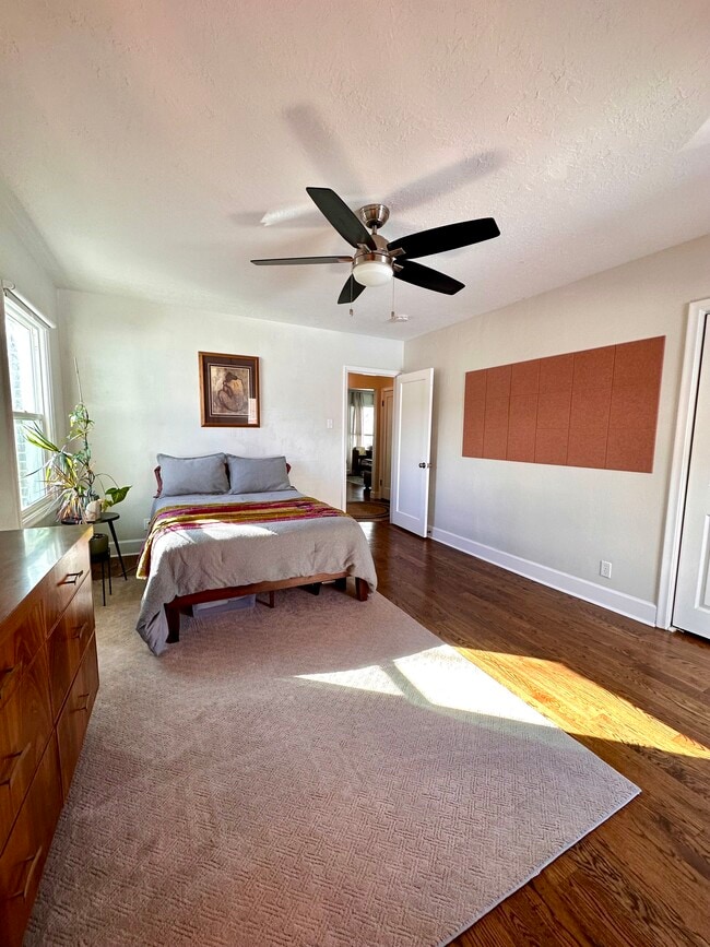 Building Photo - 2560 Fillmore Ave