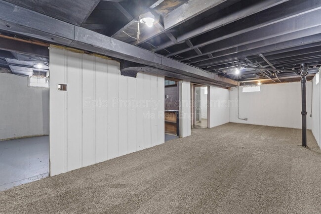 Building Photo - 2121 Euclid St