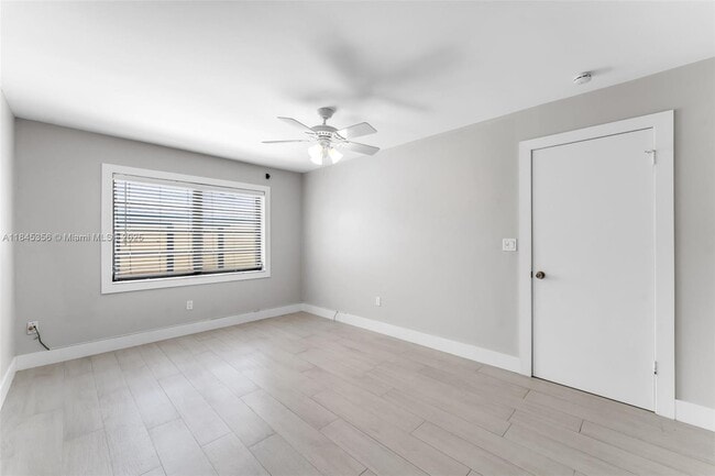 Building Photo - 10830 SW 72nd St