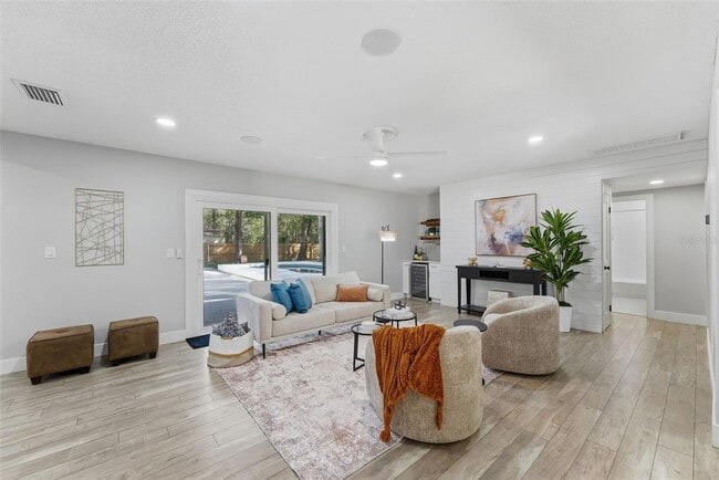 Building Photo - 1566 Woodfield Ct