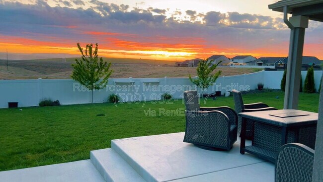 Building Photo - 2511 Brodie Ln