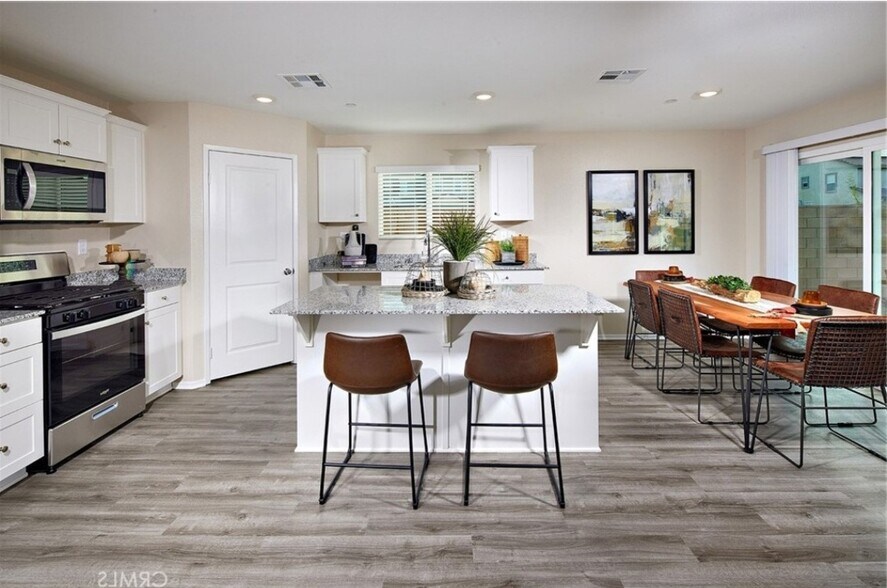 Virtually staged - 4254 W Avenue J5