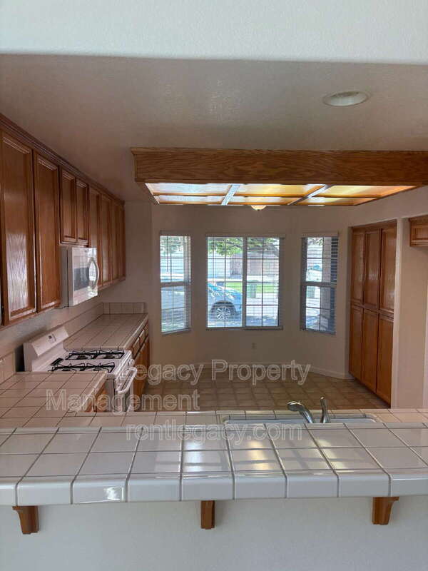 Building Photo - 9829 Lucca Way